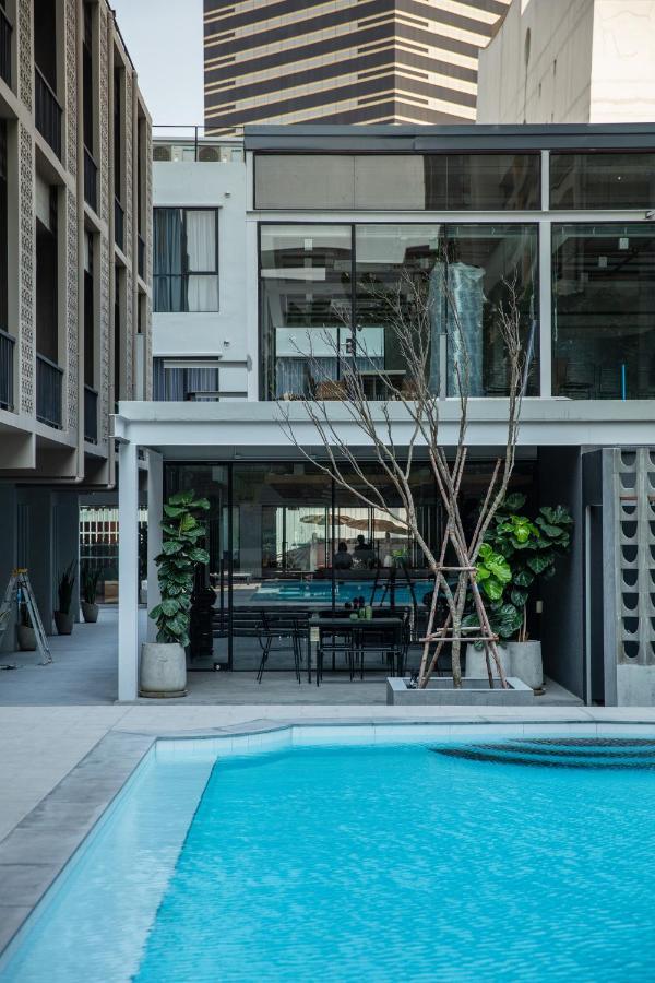 Reno Hotel Bangkok Exterior photo
